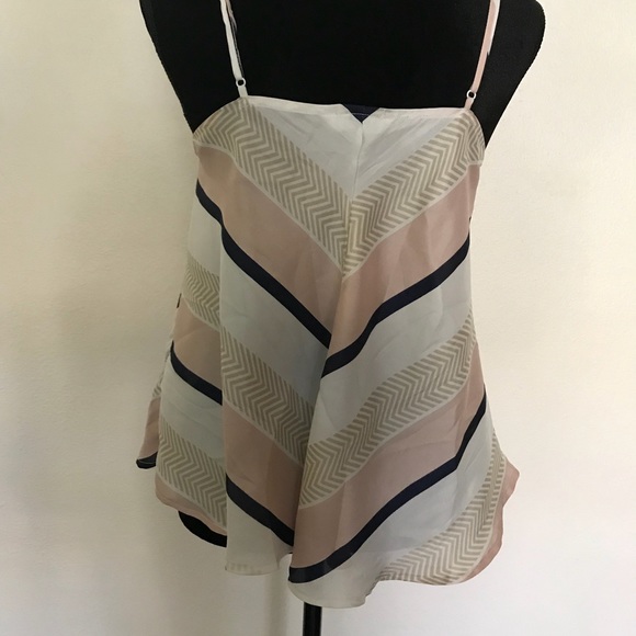 Patterned Cami - Picture 2 of 4